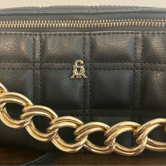 Steve Madden Black Bmegga Quilted Chain Accent Crossbody Bag. - Picture 10 of 14